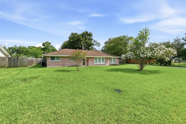120 Caldwell Street, Baytown, TX 77520