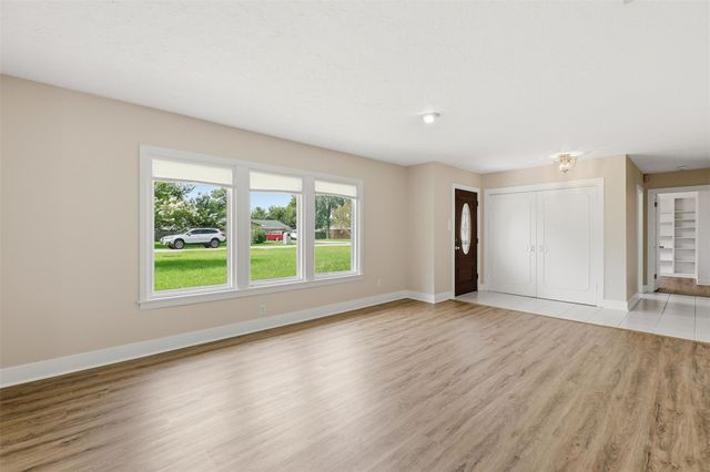 120 Caldwell Street, Baytown, TX 77520