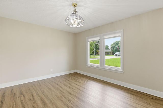 120 Caldwell Street, Baytown, TX 77520