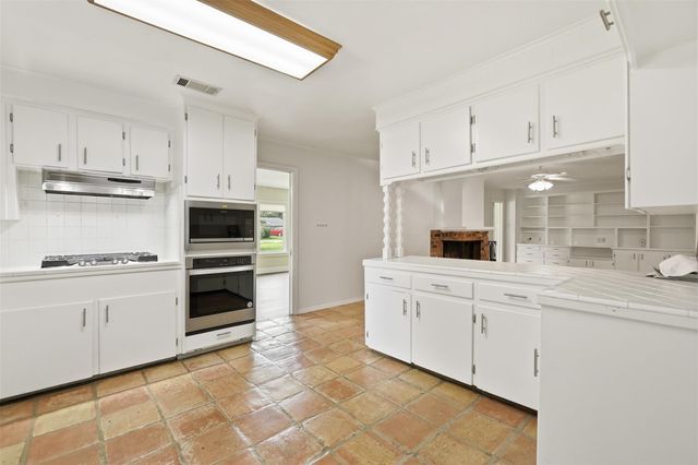 120 Caldwell Street, Baytown, TX 77520