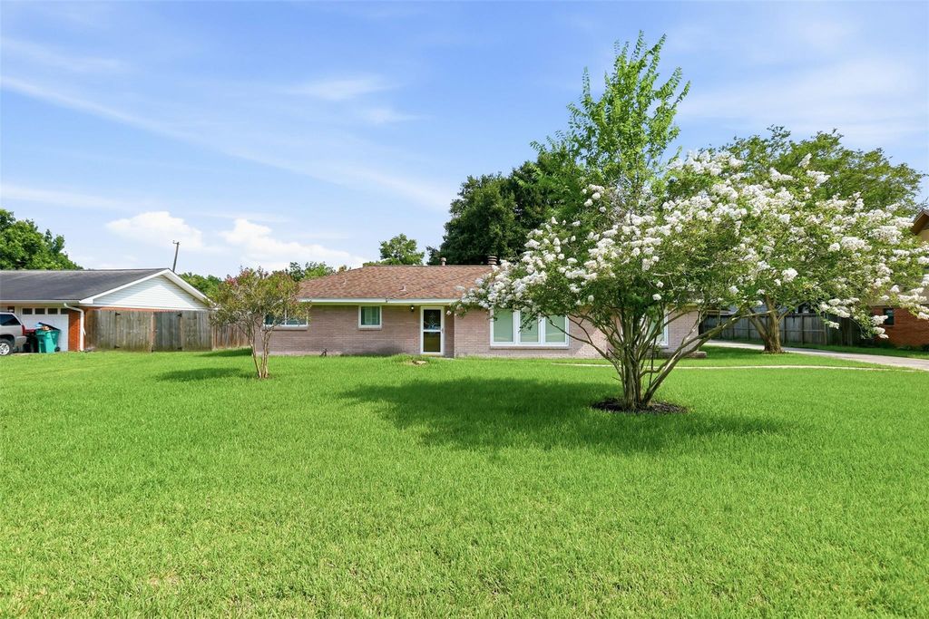 120 Caldwell Street, Baytown, TX 77520