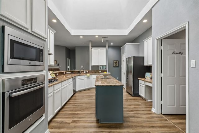9809 Belfort Drive, Frisco, TX 75035