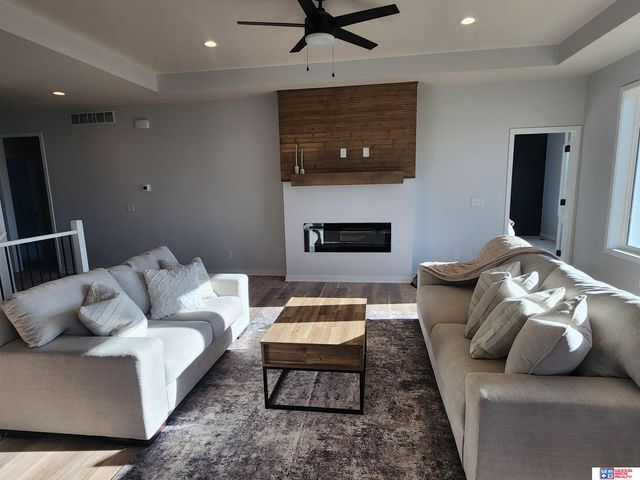 1001 W El Alameda Street, Lincoln, NE 68523