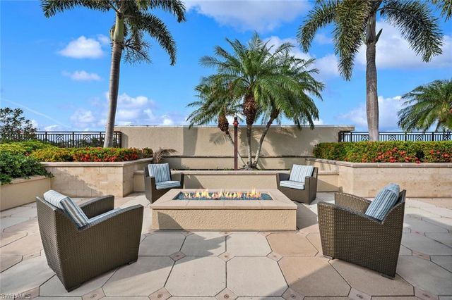 9115 Strada PL 5505, Naples, FL 34108