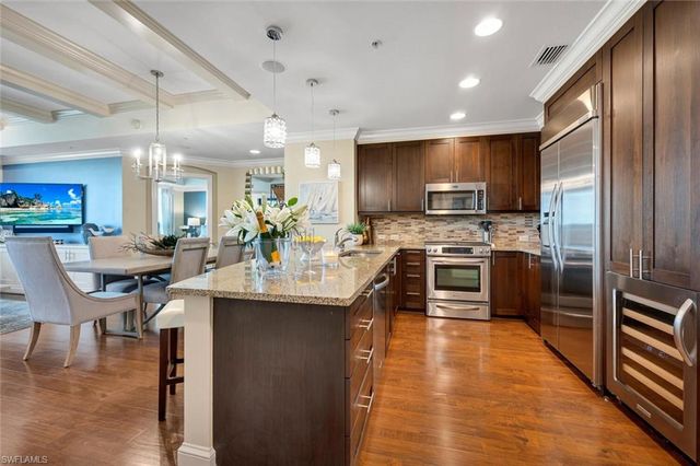 9115 Strada PL 5505, Naples, FL 34108