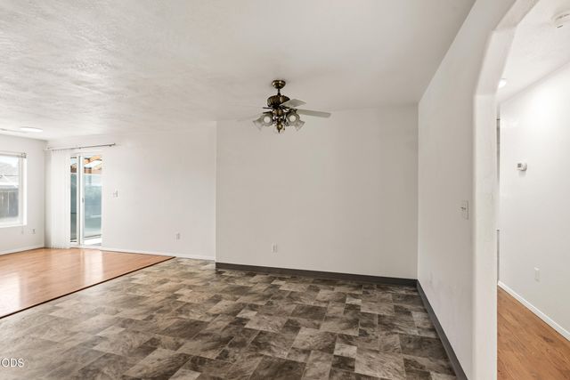 73 Eagle View Drive, Eagle Point, OR 97524