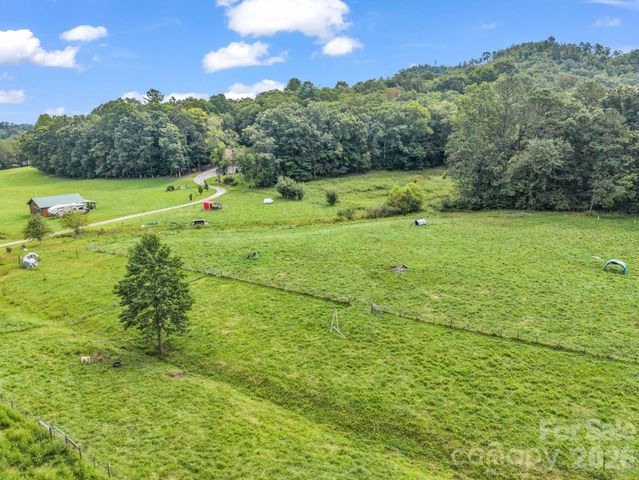 136 Limousine Lane, Pisgah Forest, NC 28768