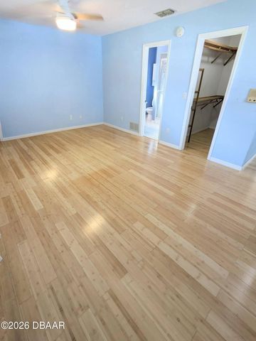 945 Bramble Bush Circle W, Port Orange, FL 32127