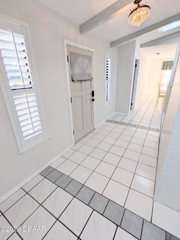 945 Bramble Bush Circle W, Port Orange, FL 32127