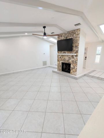 945 Bramble Bush Circle W, Port Orange, FL 32127