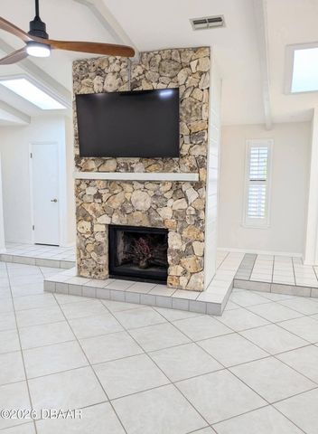 945 Bramble Bush Circle W, Port Orange, FL 32127