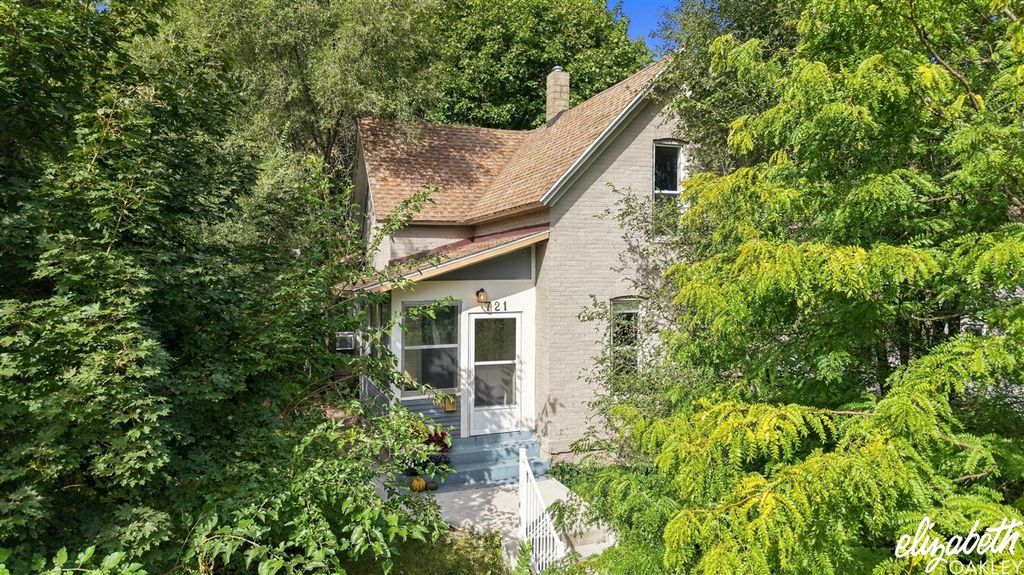 721 Lafayette Avenue, Grand Rapids, MI 49503