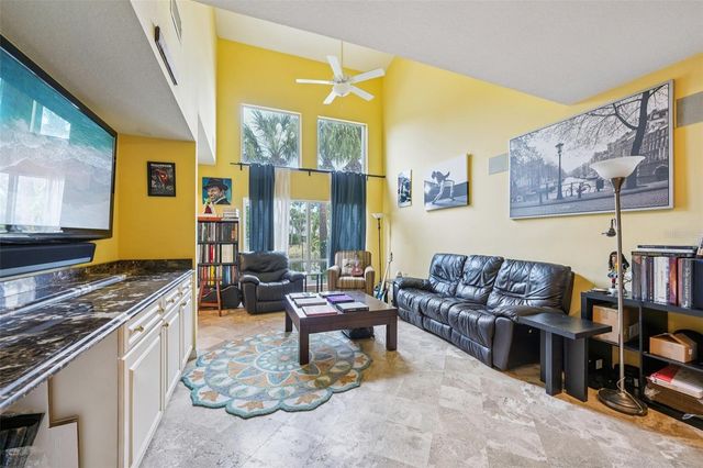 602 SEABREEZE COURT, Tampa, FL 33602