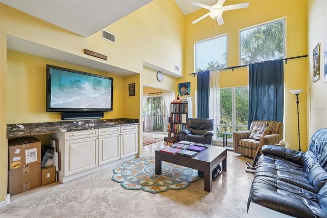 602 SEABREEZE COURT, Tampa, FL 33602