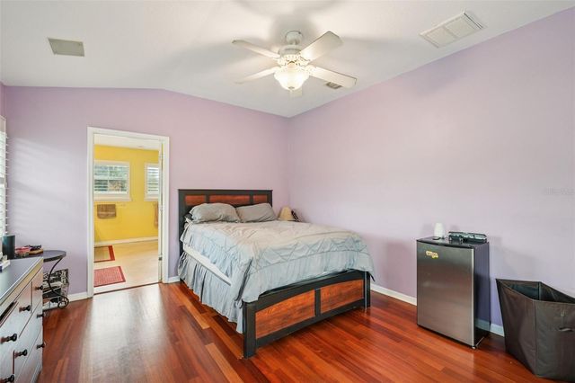 602 SEABREEZE COURT, Tampa, FL 33602