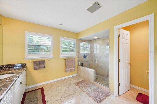 602 SEABREEZE COURT, Tampa, FL 33602