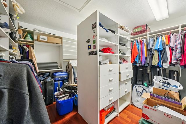 602 SEABREEZE COURT, Tampa, FL 33602