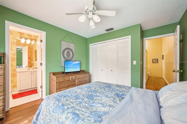 602 SEABREEZE COURT, Tampa, FL 33602