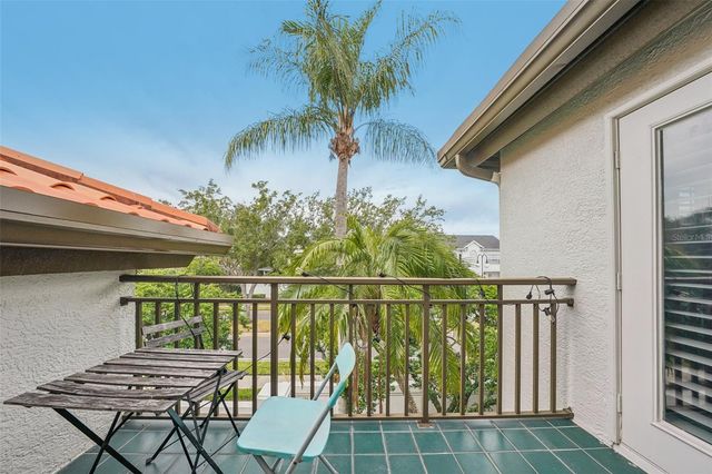 602 SEABREEZE COURT, Tampa, FL 33602