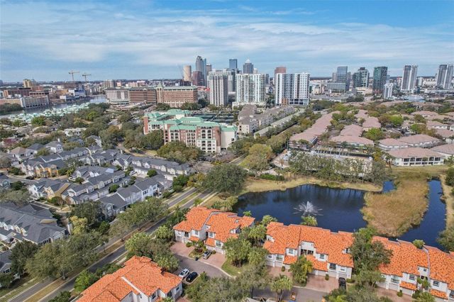 602 SEABREEZE COURT, Tampa, FL 33602