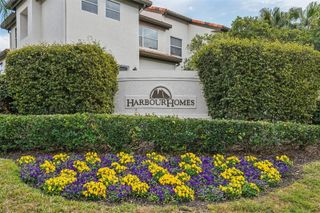 602 SEABREEZE COURT, Tampa, FL 33602