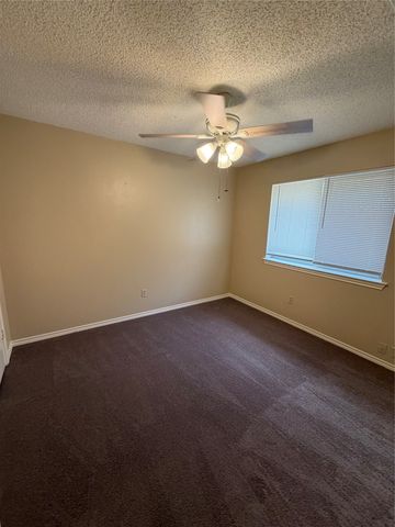 6506 Sayle Street B, Greenville, TX 75402
