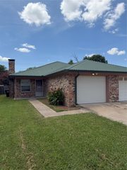 6506 Sayle Street B, Greenville, TX 75402