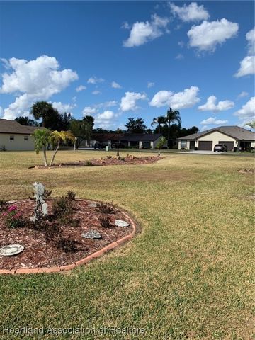 76 Venetian Parkway, Lake Placid, FL 33852