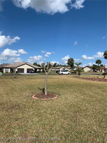 76 Venetian Parkway, Lake Placid, FL 33852