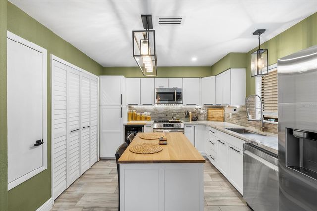 656 OLYMPIC DRIVE 17-3, Ocoee, FL 34761