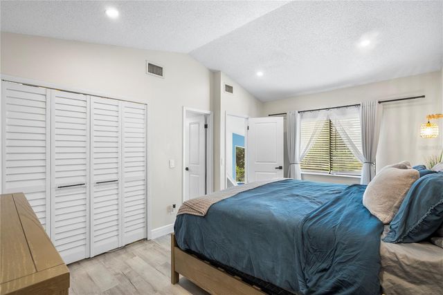 656 OLYMPIC DRIVE 17-3, Ocoee, FL 34761