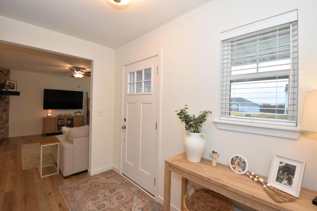 1870 Nottingham DRIVE, Union Grove, WI 53182