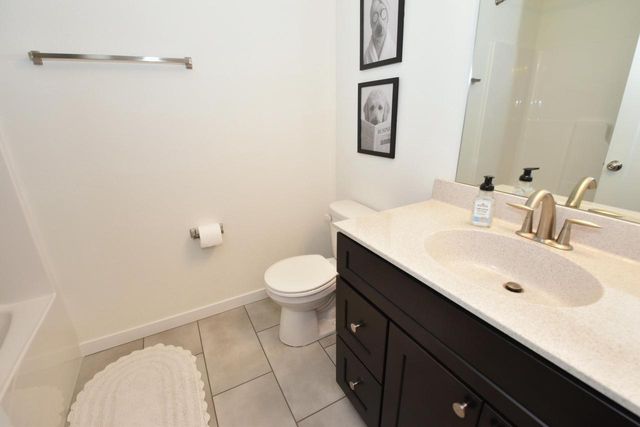 1870 Nottingham DRIVE, Union Grove, WI 53182