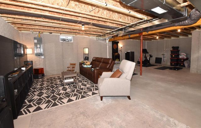 1870 Nottingham DRIVE, Union Grove, WI 53182