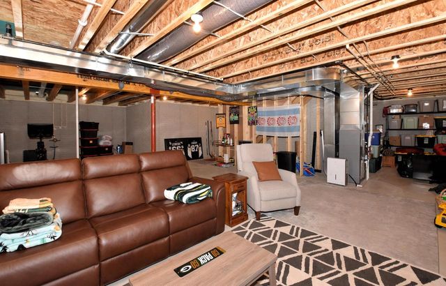 1870 Nottingham DRIVE, Union Grove, WI 53182