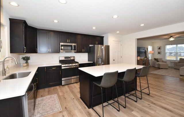 1870 Nottingham DRIVE, Union Grove, WI 53182