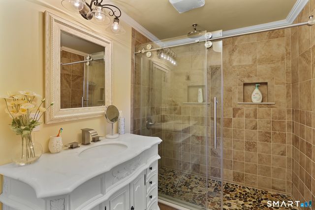 610 Niederwerfer Road, South Windsor, CT 06074