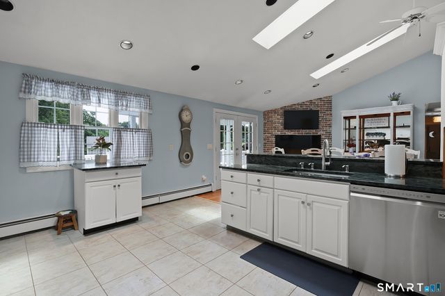 610 Niederwerfer Road, South Windsor, CT 06074