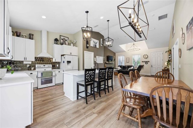 1211 HOLLYWOOD LANE, Lakeland, FL 33809