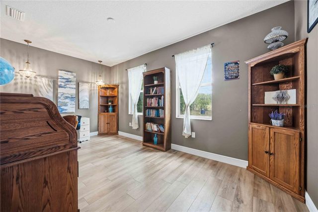 1211 HOLLYWOOD LANE, Lakeland, FL 33809