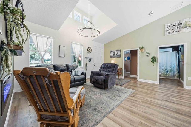 1211 HOLLYWOOD LANE, Lakeland, FL 33809