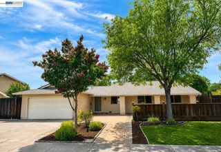 2249 Stonebridge Rd, Livermore, CA 94550