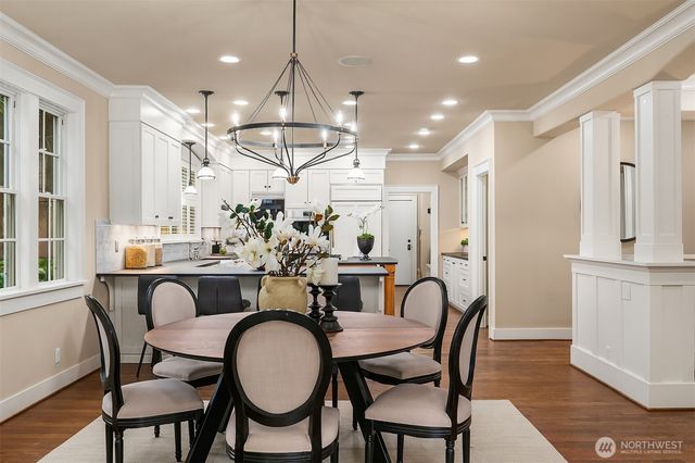10910 NE 18th Place, Bellevue, WA 98004