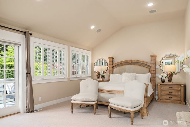 10910 NE 18th Place, Bellevue, WA 98004