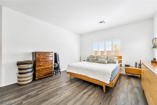 7255 Bold Rock Avenue, Las Vegas, NV 89113