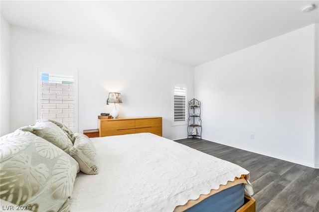 7255 Bold Rock Avenue, Las Vegas, NV 89113