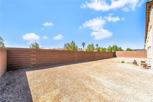 7255 Bold Rock Avenue, Las Vegas, NV 89113