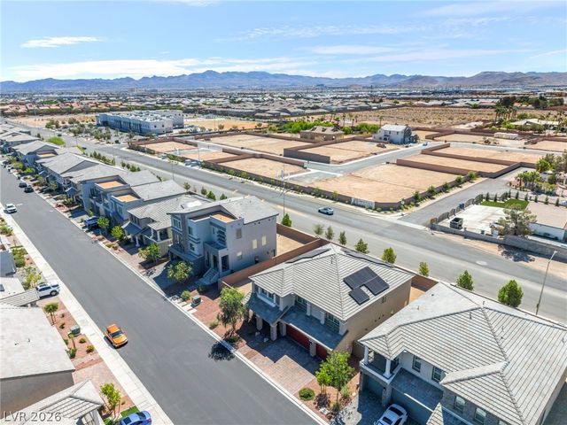 7255 Bold Rock Avenue, Las Vegas, NV 89113