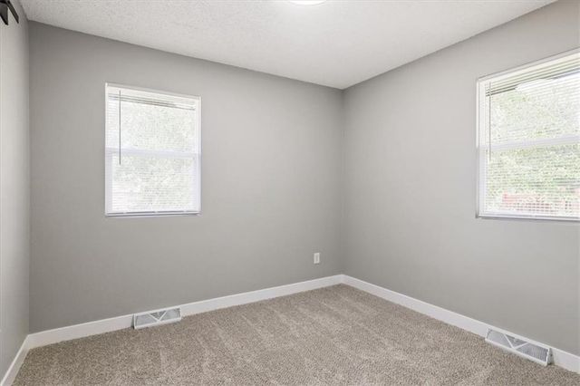 3013 S Taylor Drive, Independence, MO 64055