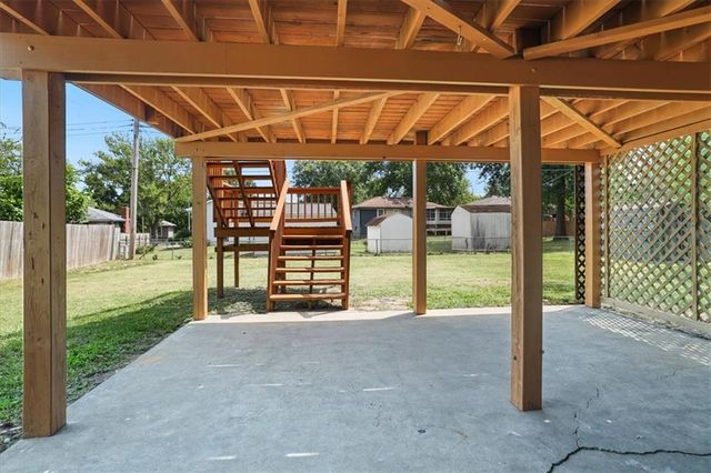 3013 S Taylor Drive, Independence, MO 64055